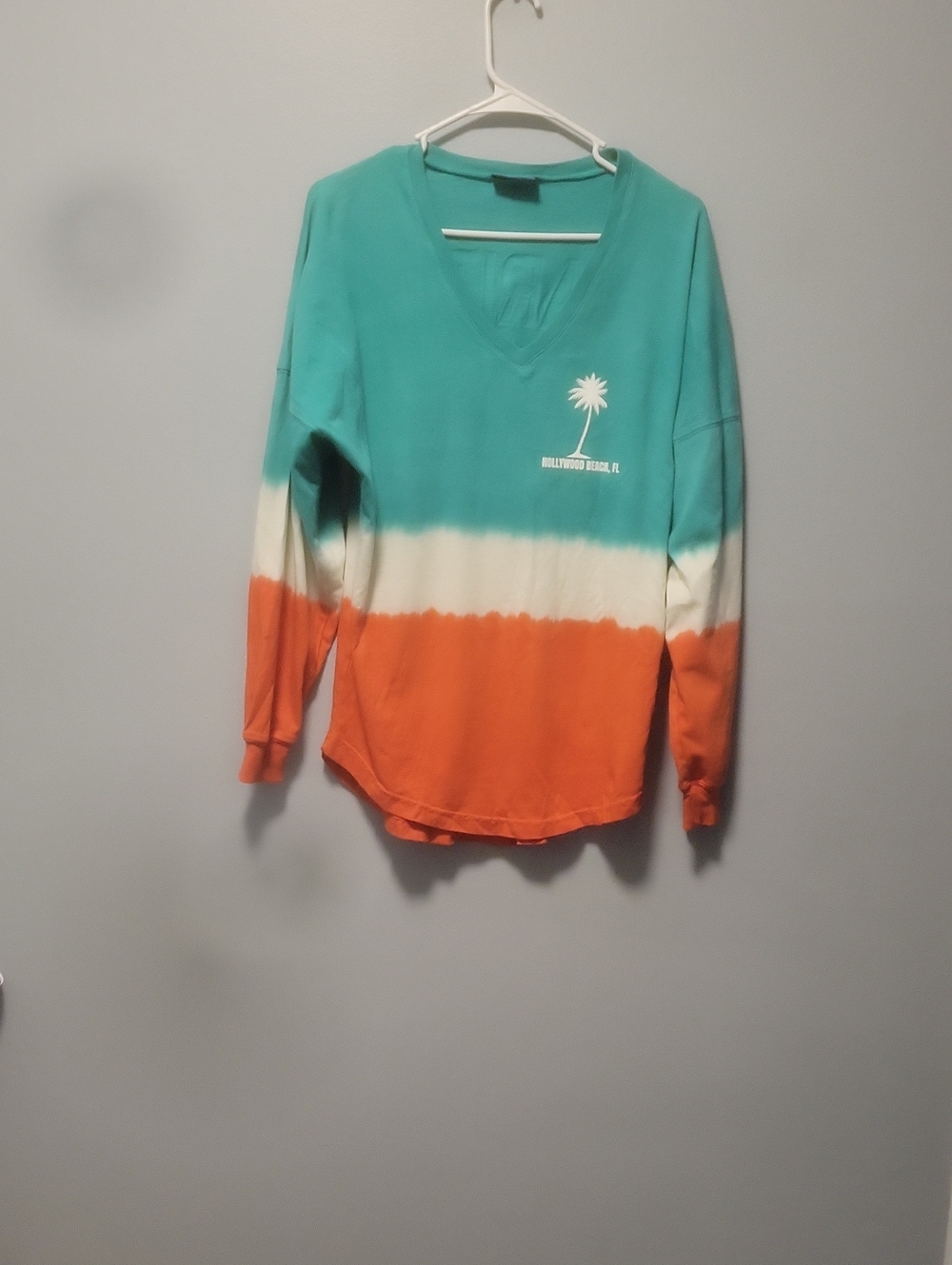 Spirit Tie-Dye V-Neck Long Sleeve Tee in Teal/White/Orange